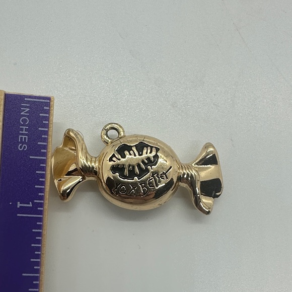 Betsey Johnson Gold toned Candy Charm Pendant - Picture 4 of 4
